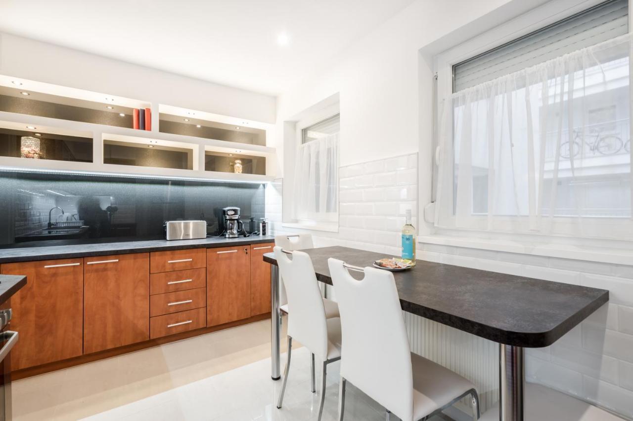 בודפשט Bpr Garay Suite With Rooftop Terrace & A/C מראה חיצוני תמונה